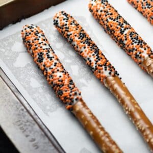 Halloween Pretzel Rods are an easy 3 ingredient no-bake treat perfect for the holiday!