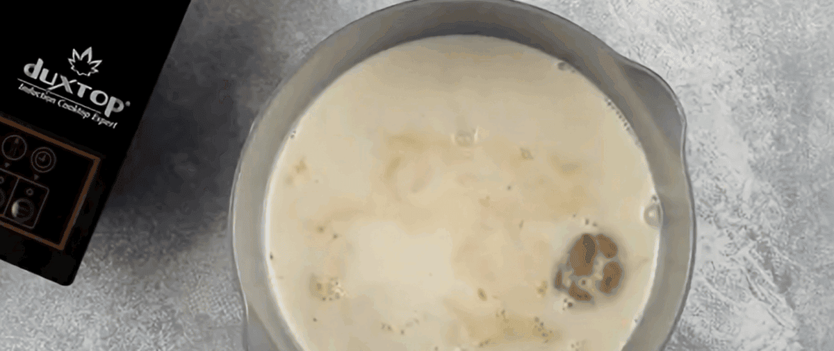 Combining gelatin and cream.