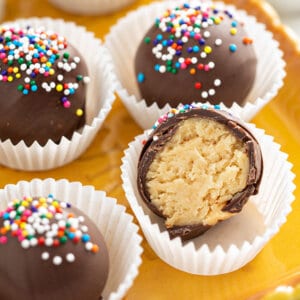 chocolate cookie truffles cut in half