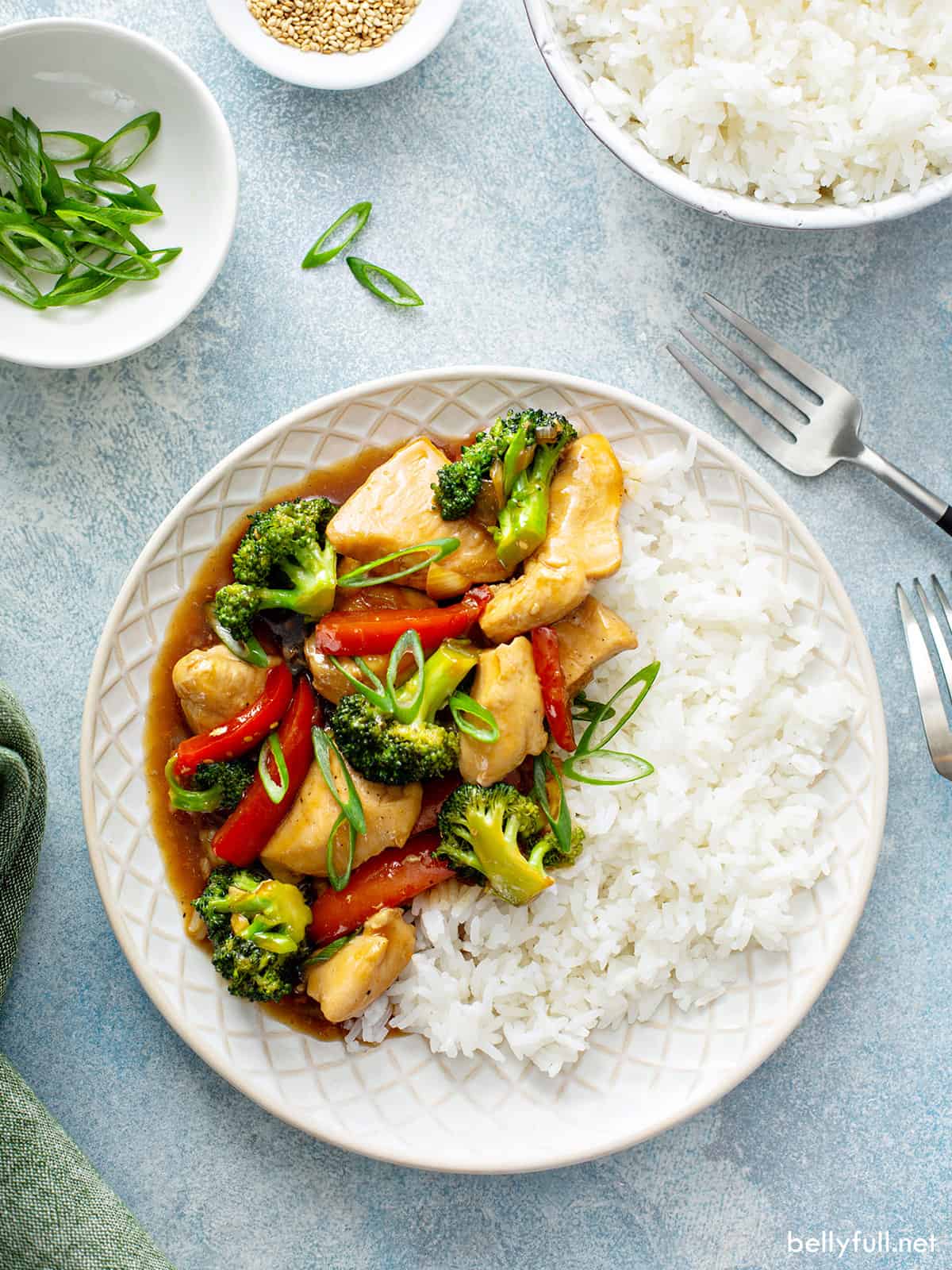 Easy Chicken Stir Fry {with the best sauce!} Belly Full