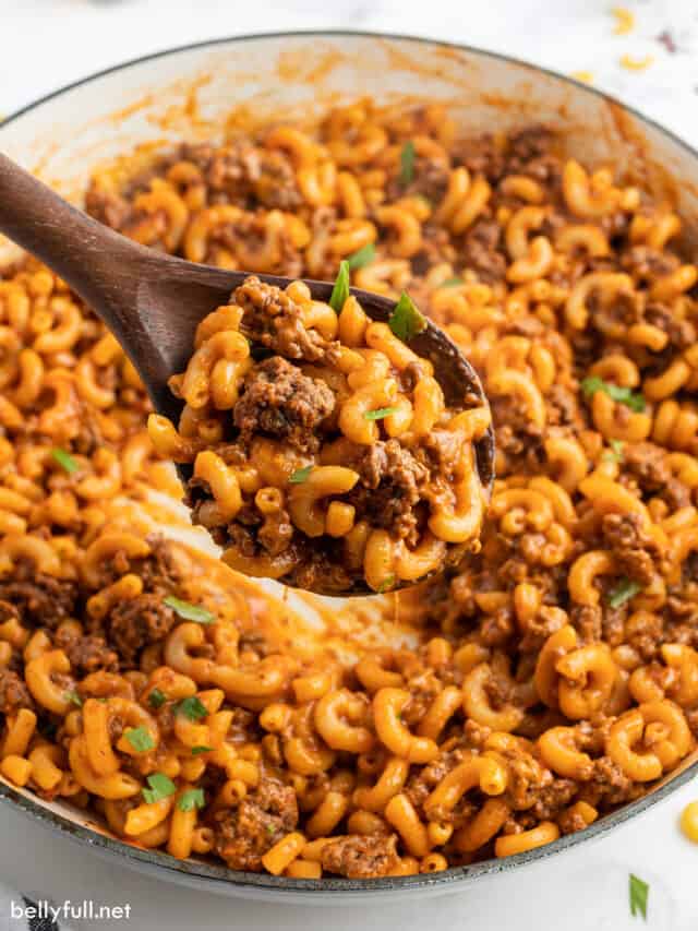 Easy Cheeseburger Macaroni {one pot} - Belly Full