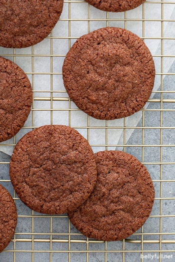 overhead chocolate sugar cookies on cooling rack