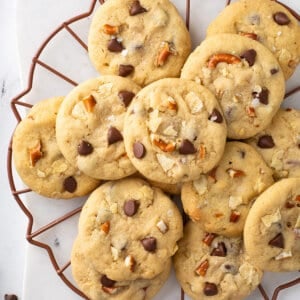 overhead pile of kitchen sink cookies