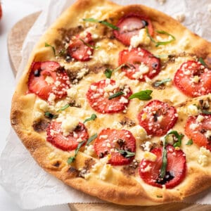 strawberry naan with balsamic glaze