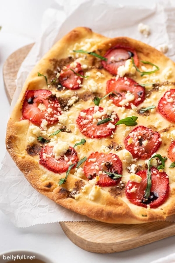 strawberry naan with balsamic glaze