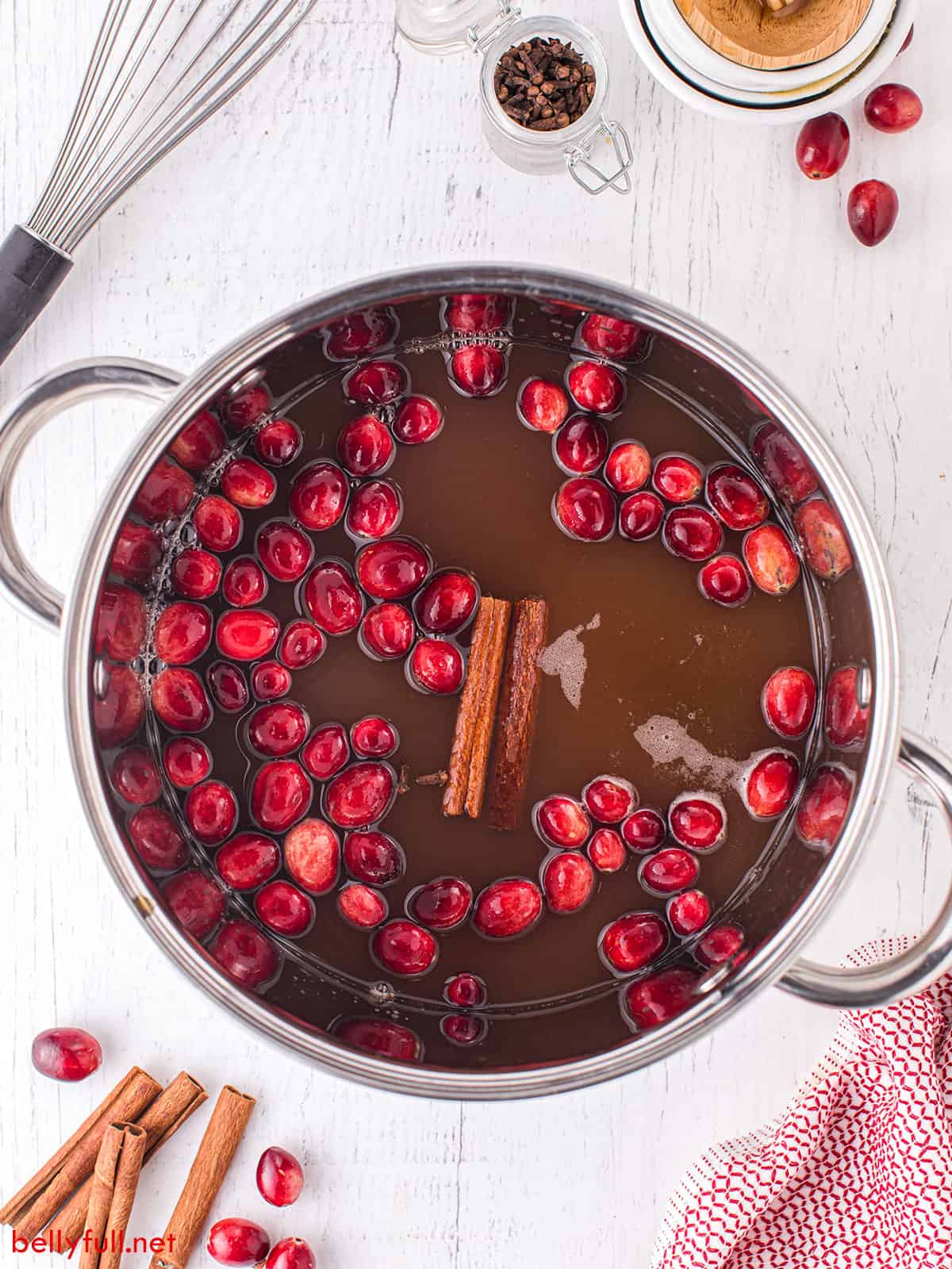 Overhead view of hot cranberry apple cider