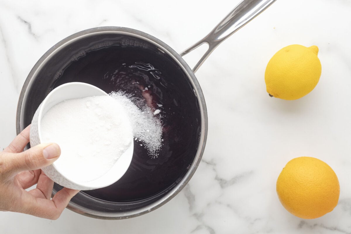 Combining red wine and sugar. 