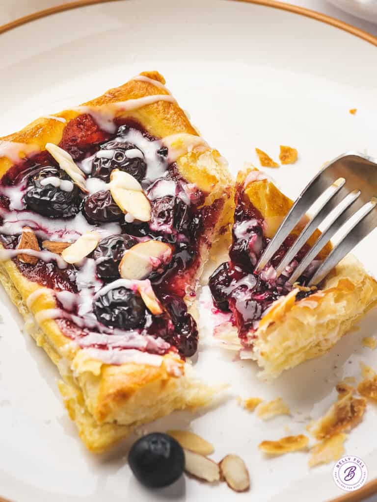 Easy Blueberry Puff Pastry Tarts Belly Full