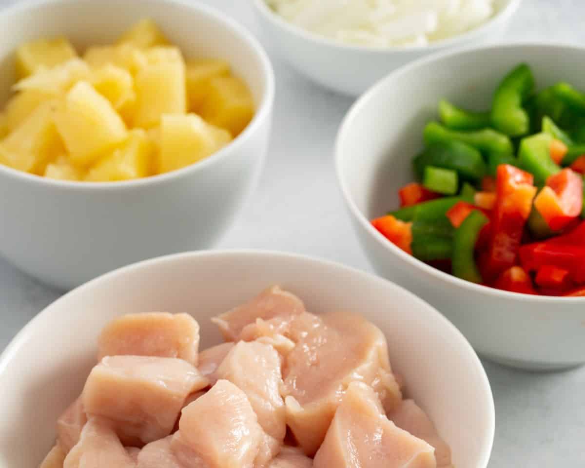ingredients to make sweet and sour chicken