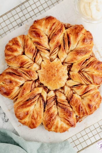 Overhead view of cinnamon sugar star bread