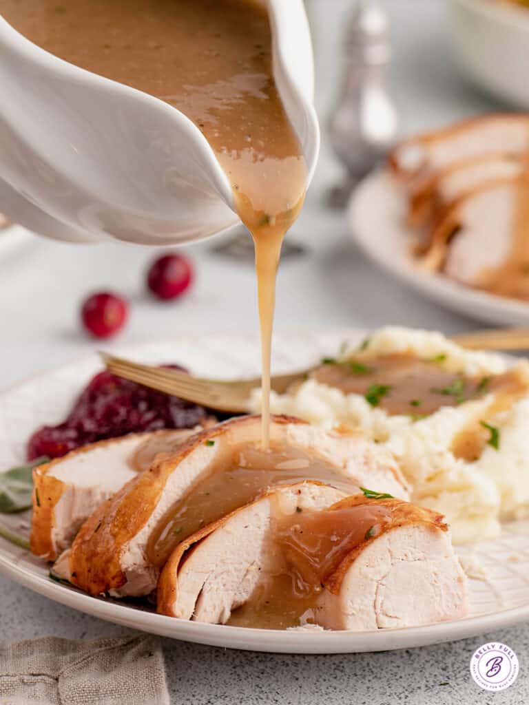 Easy Turkey Gravy {From Drippings} Belly Full