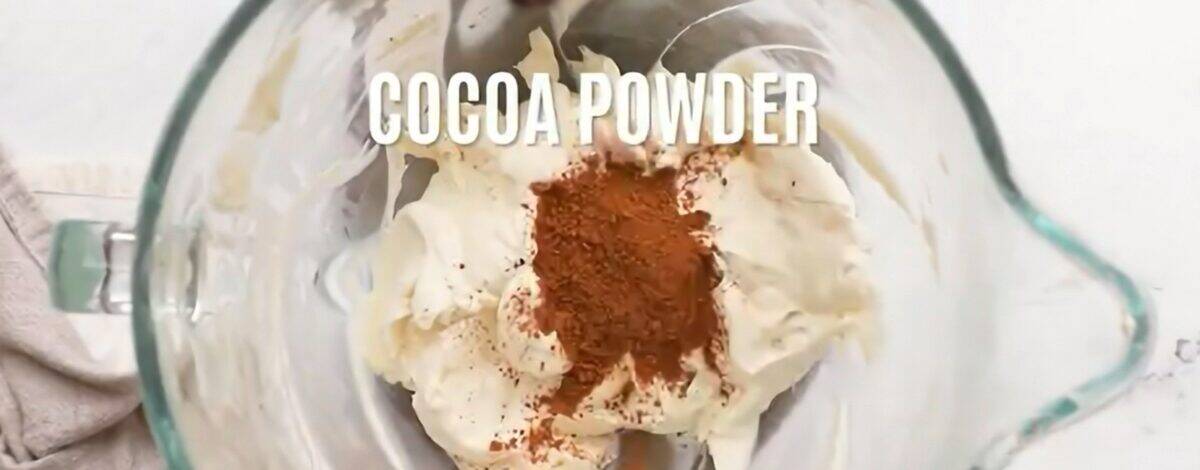 Making the chocolate cream filling in a blender.