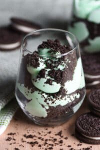 mint oreo grasshopper parfaits