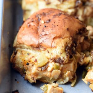 close up BBQ chicken slider