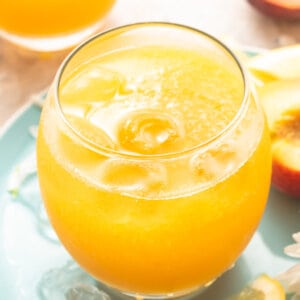 glass of sparkling peach lemonade