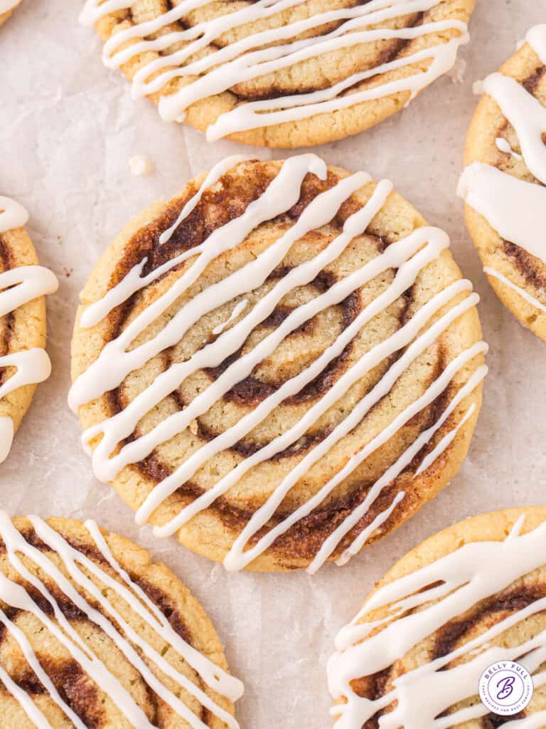 Cinnamon roll cookies belly full