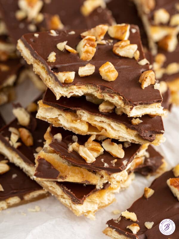 5 stacked pieces of saltine cracker toffee