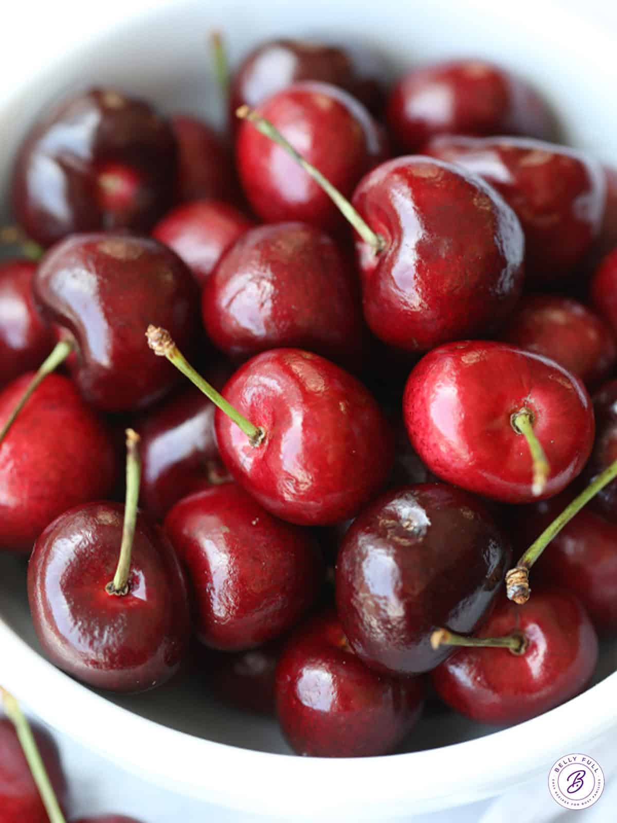 bowl of fresh sweet cherries