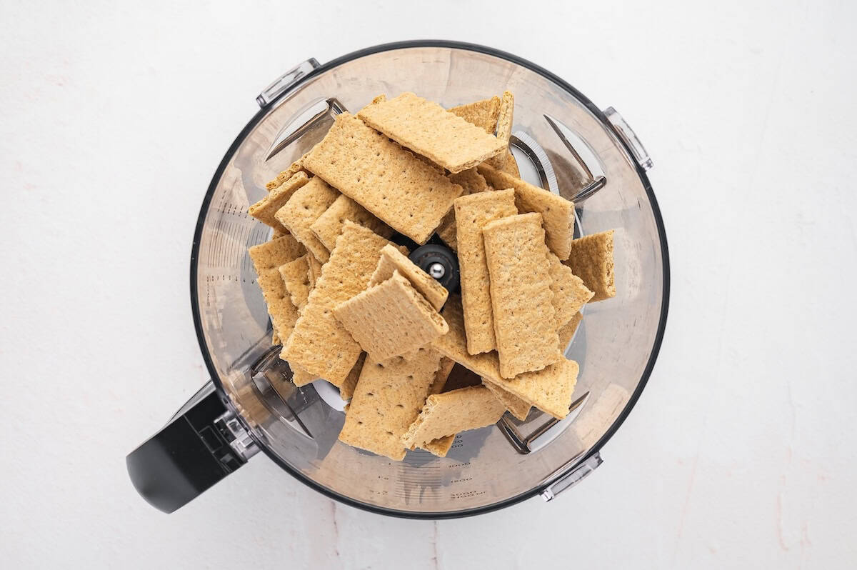 graham crackers in a food processor
