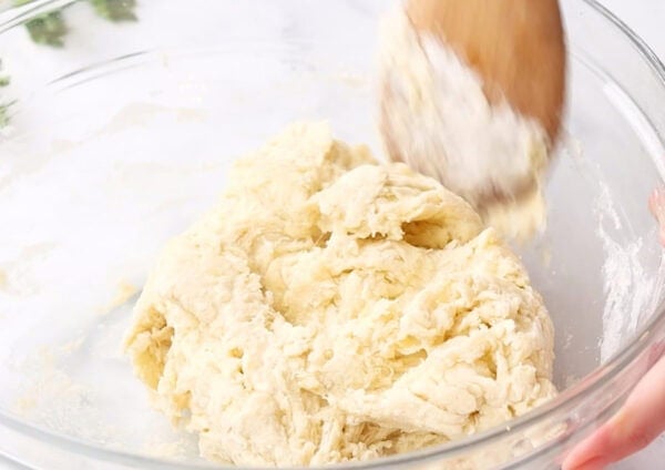 shaggy dough in glass bowl