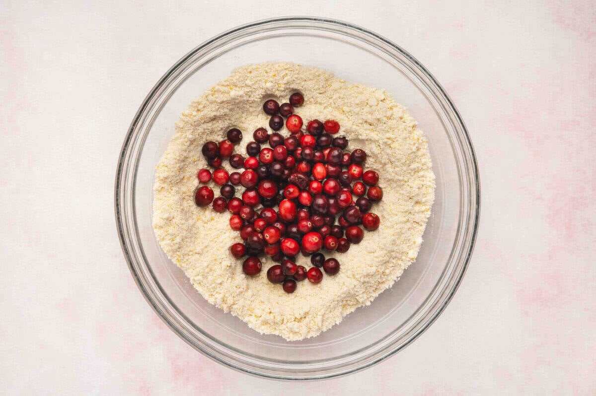 fresh cranberries tossed with flour mixture