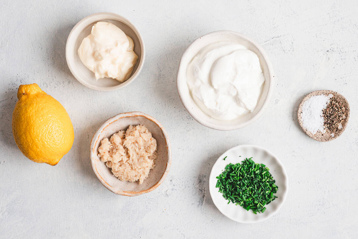 Horseradish sauce ingredients