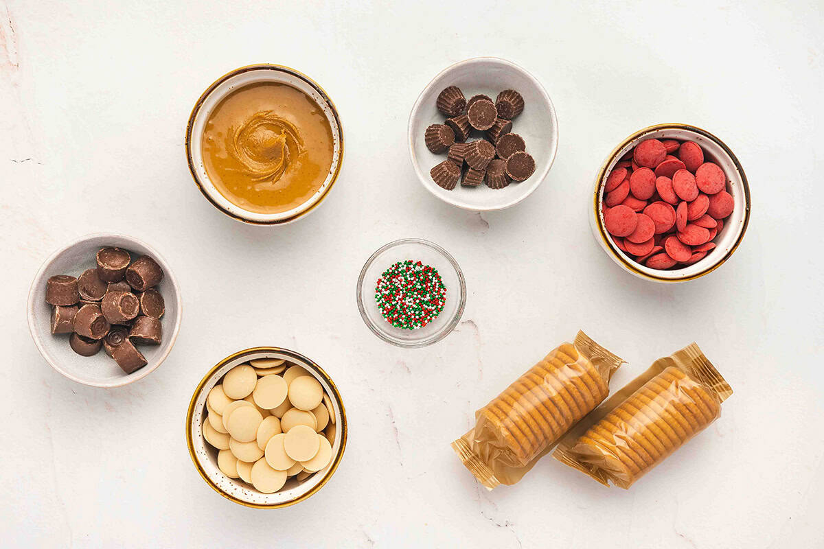 Ritz Cracker Christmas Ornaments ingredients