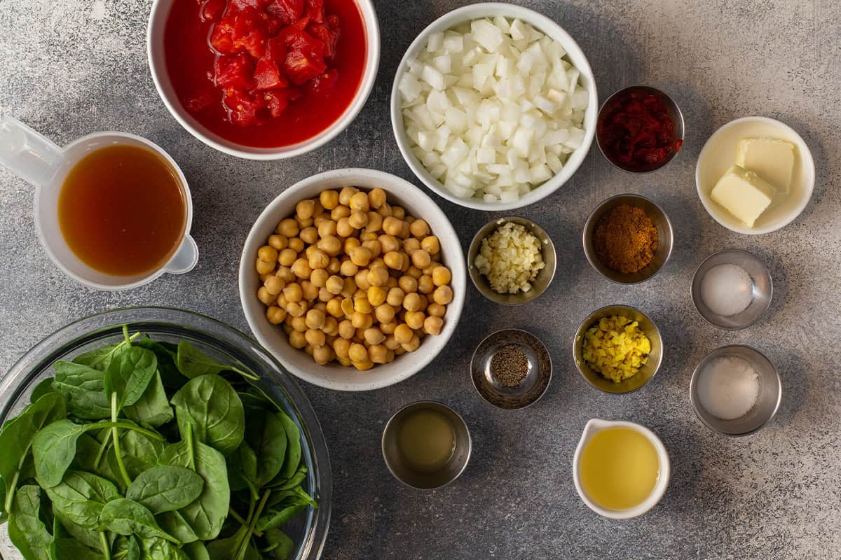ingredients to make Easy Chickpea Curry