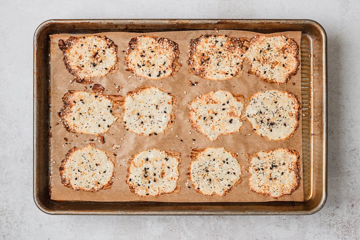 Baked cottage cheese chips.